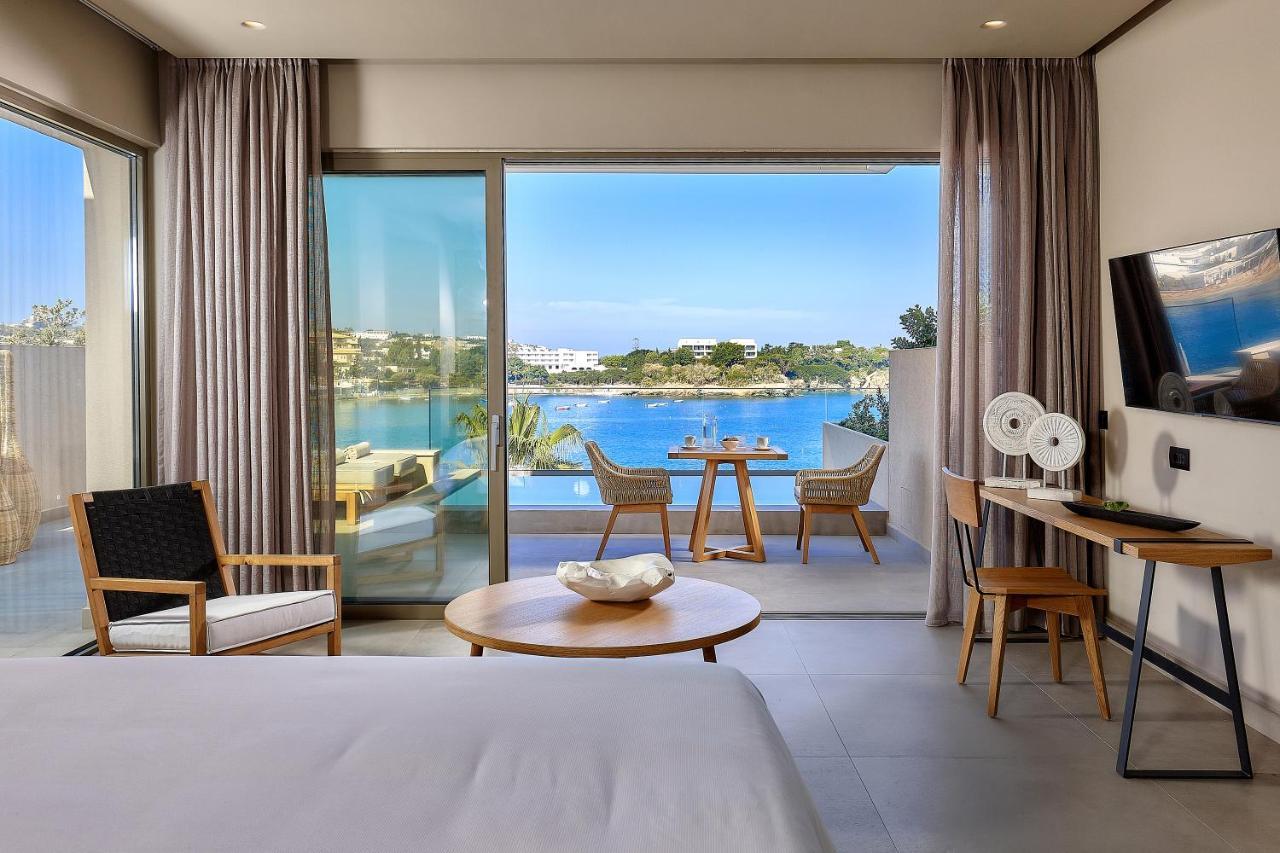 Castello Infinity Suites - Adults Only 阿齐亚·佩拉加 外观 照片
