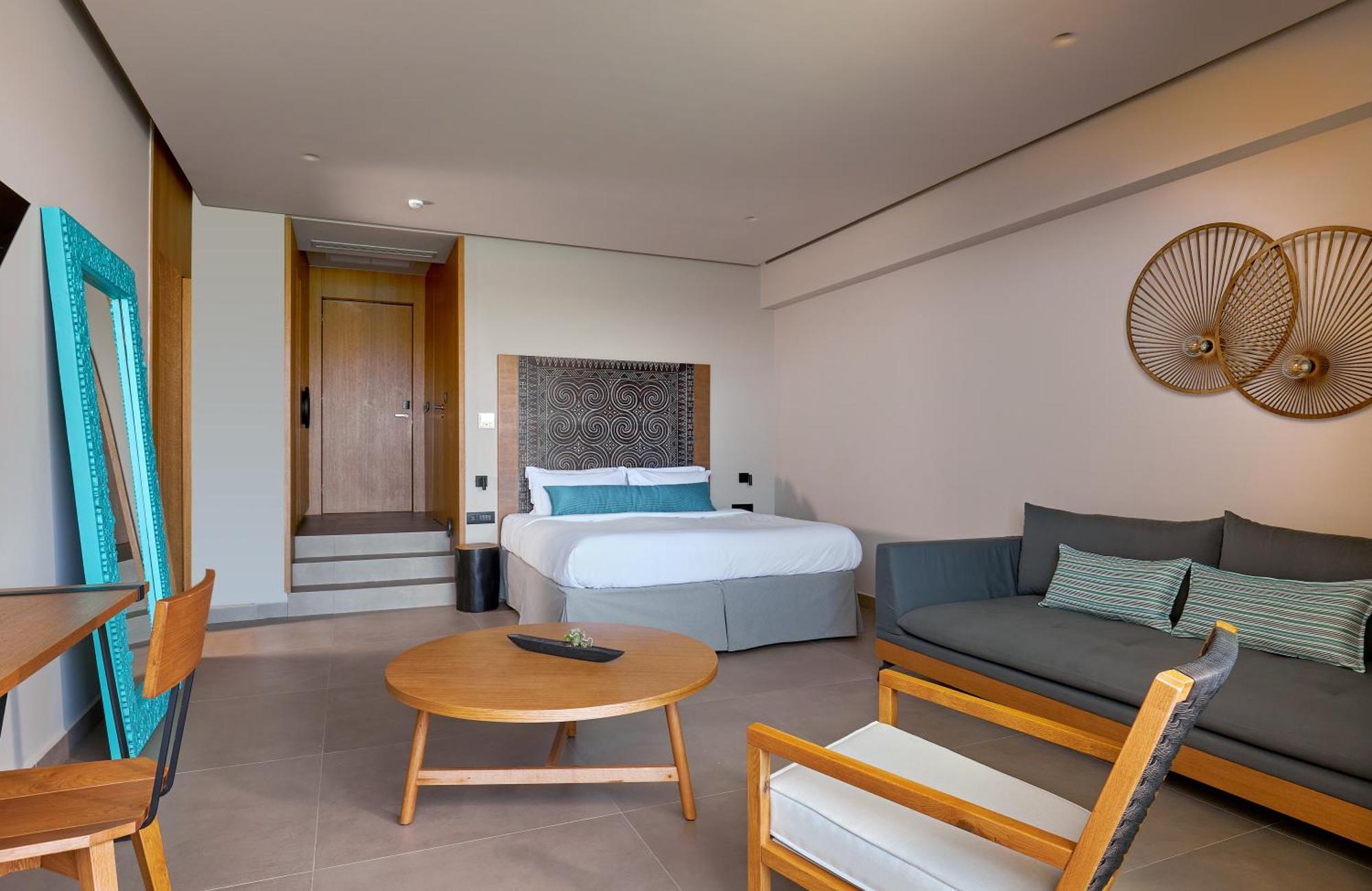 Castello Infinity Suites - Adults Only 阿齐亚·佩拉加 外观 照片